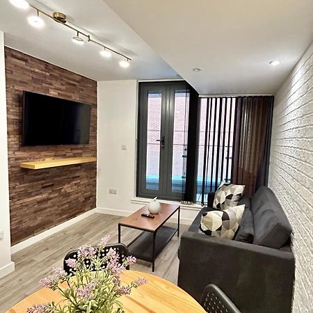 One Bed Apartment - City Centre Manchester Exterior photo